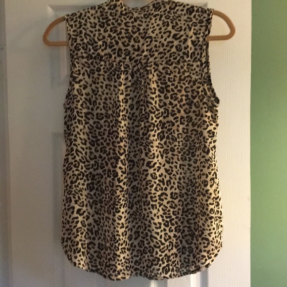 Forever 21 sleeveless sheer blouse - Picture 3 of 4